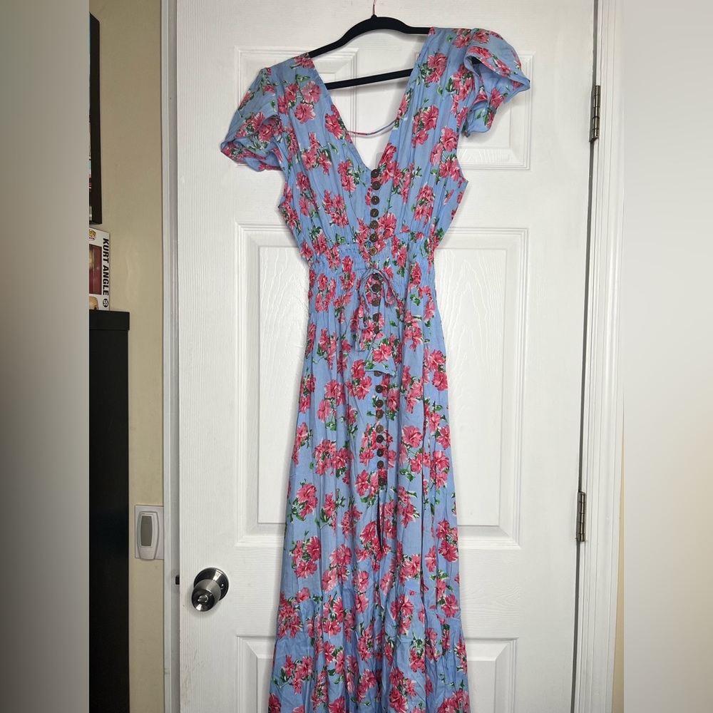 Tiare Hawaii New Moon Maxi Dress | Hibiscus Bouquet Baby Blue - Picture 10 of 14